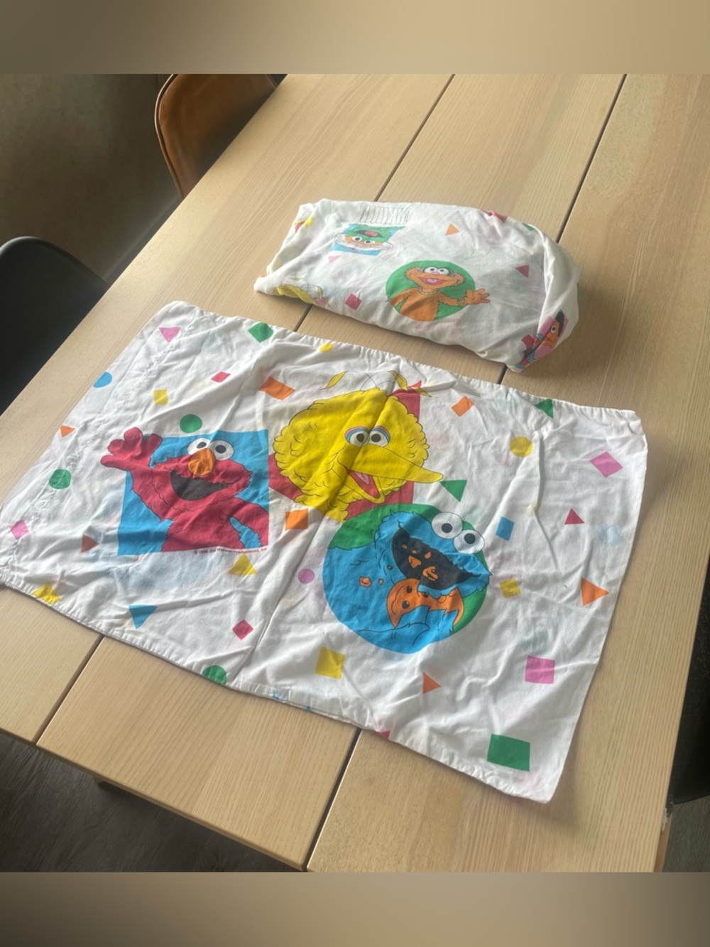 Vintage Sesame Street Fitted Twin bedsheet and  Pillowcase Set 80’s-90’s era